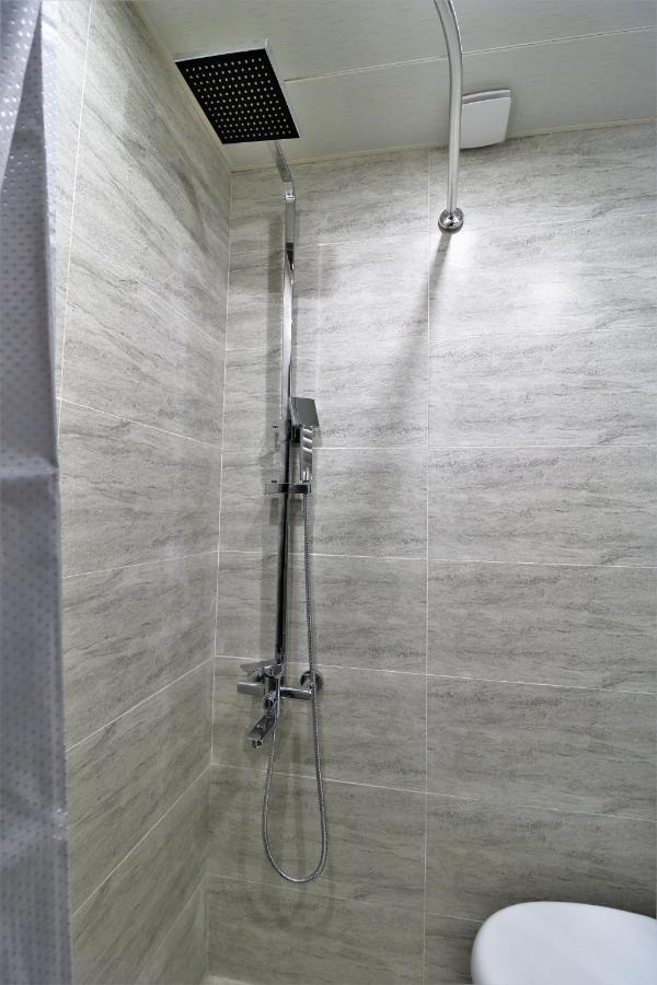 Apartment On Gudiashvili Tbilisi Luaran gambar